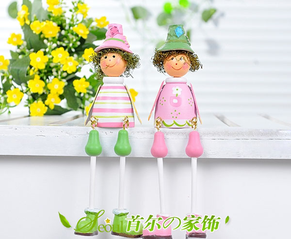 Búp bê váy hồng nhỏ